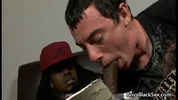 White dude sucking off big black cock 04