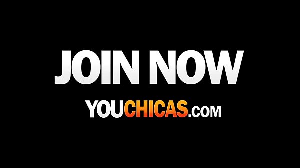 Nonton Sexy Amateur Latina Karina Flaunting Big Round Boobs And Getting Fucked thumbnail