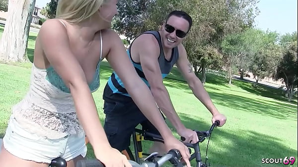 Blonde Girl with big_natural_saggy Tits and Ass Pickup for Hard Fuck_and get_intense_Squirt Orgasm