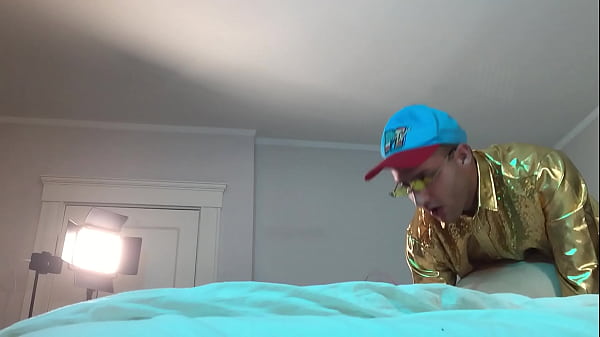 Play MP4 - Model Fucks Trans in Chastity