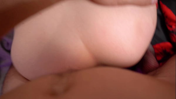 I saw how my stepsister masturbates and started to masturbate she noticed and we had sex 