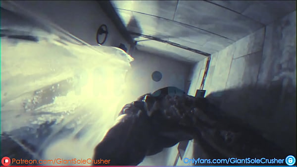 Play MP4 - Giant In The Shower