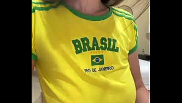 Nonton Biggest Milky Boobs My Milf thumbnail