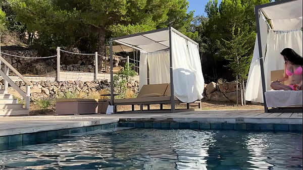 Nonton Fucked A Black-haired Stranger On Vacation And Cum In Her Mouth thumbnail