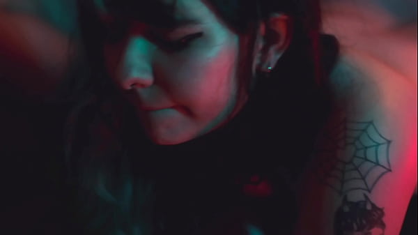 Hot babes love playing feet & pussy 