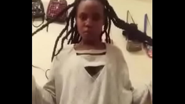 Nonton Assqueeen thumbnail