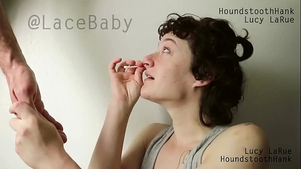 Nonton Sneezing In An Old Man&rsquo;s Hand thumbnail