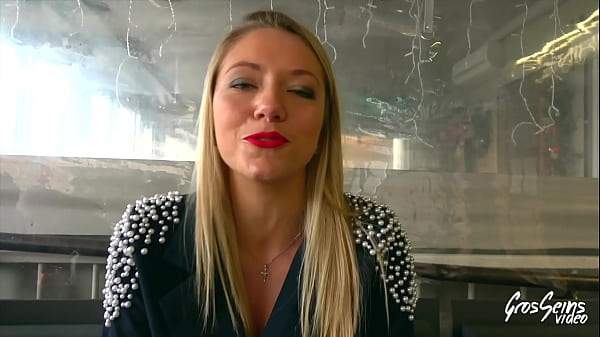 Ashley jolie blonde a besoin d unebite bien dure_dans la_chatte