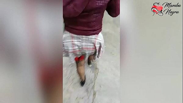 Un Rico Motelazo M&aacute;s, Me Pasee En La Calle Con Mis Medias De Red, Muchos Volteaban A Verme thumbnail