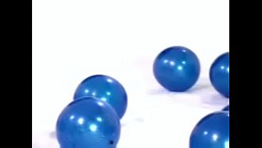 Nonton Modelo Dan&ccedil;ando At&eacute; Ficar Totalmente Nua thumbnail