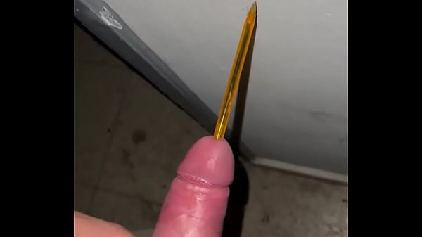 Play MP4 - Soldier sounding urethra with pen