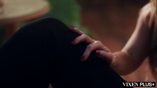 Vixenplus khloe gobbles down hard cock 