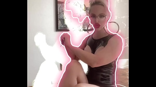 Song I Am Bitch thumbnail