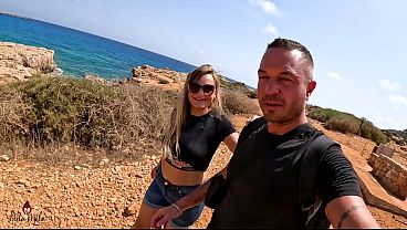 SIGHTSEEING PUBLIC FACIAL?! OUTDOOR FUCK SLUT FUCKED BAREBACK!