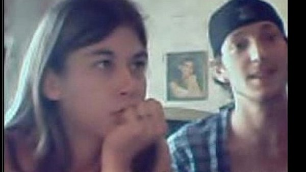 Nonton Giving Head On The Webcam thumbnail