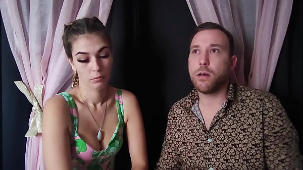 Si vous vouliez en découvrir_un peu plus sur_CoquetteAnd Brad venez_vite