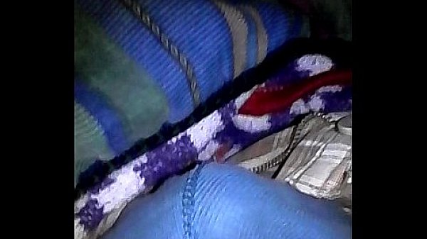 Me pajeo con la tanga de mi prima