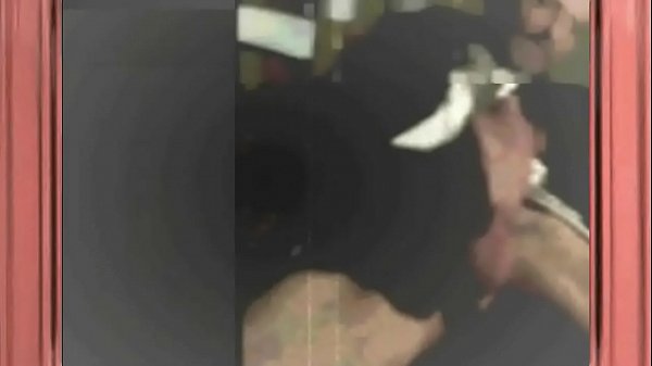 CECI N'_EST PAS UNE PIPE cut two