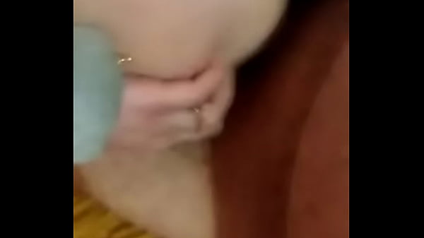 NOVINHA GOSTOSA SENTOU NAVARA DOCOROA LENTAMENTE ATE ENTRAR TUDO REBOLOU MUITO_ATE GOZAR ESSA SAFADA