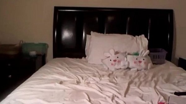 Blonde babe in her bedroom on webcam 