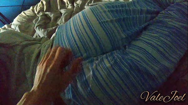 Play MP4 - Manoseando la hermosa y perfecta cola de una amiga de la universidad