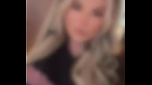 Day 3 of my mini brat vacay~ almost time for limp bizkit~only dm ready to spurt &pound;hundreds so me and my friends can l 