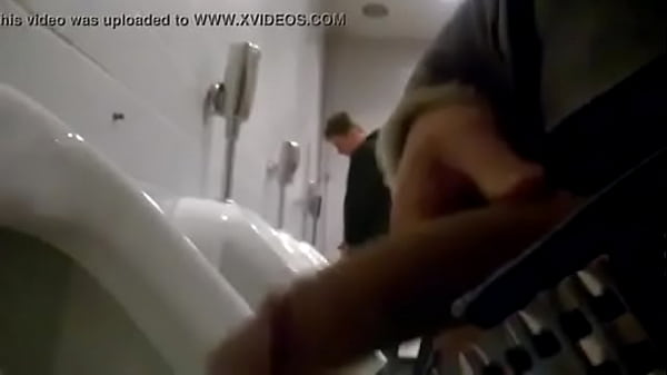 Pauzudo No Banheiro thumbnail