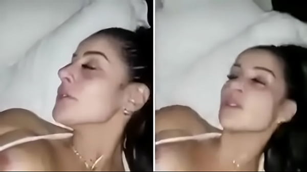 Nonton Golosa Pillada Con Dildo thumbnail