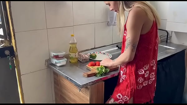 Nonton Cheguei Do Quartel E Ela Estava Fazendo Almo&ccedil;o E Acabamos Transando thumbnail