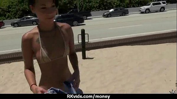 Sexy natural chick tradescash for some rough sex27