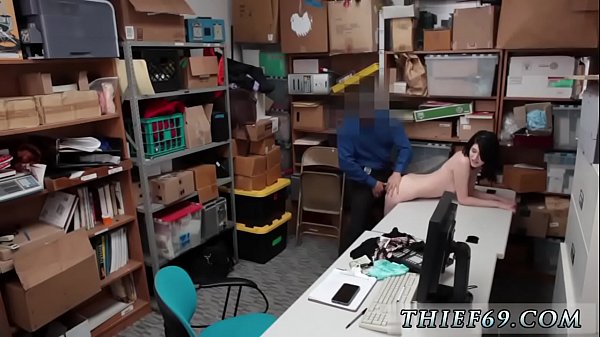 Two teens throat fucked LP police laid down the law_in hopes the