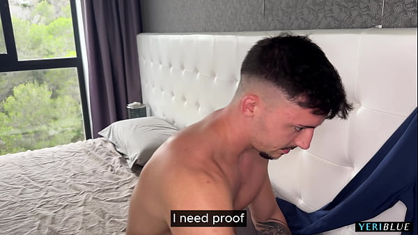 Play MP4 - Se folla a su prima a cambio de un favor - PENSABA QUE ERAS GAY