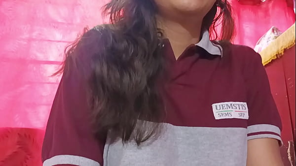 Play MP4 - Le Habla Su Madre Mientras Me la Chupa Muy Rico&excl; Chamaca Mexicana Cogiendo Despu&eacute;s de la Escuela con su Uniforme Escolar&period; Sexo Casero