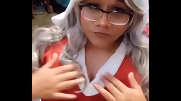 Play MP4 - Se&ntilde;ora Claus urgida de verga