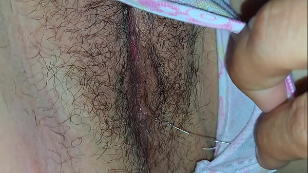 Cremoso Co&ntilde;o De Mi Peque&ntilde;a Hermanastra thumbnail