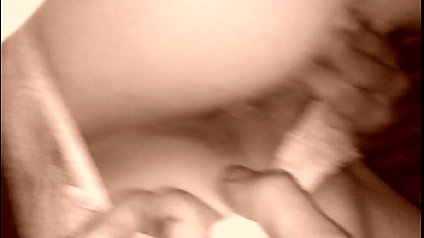 Play MP4 - girlfriend plays with her pussy