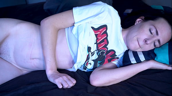 Sneaky stepbrother comes into the room and fucks his blue eyed stepsister