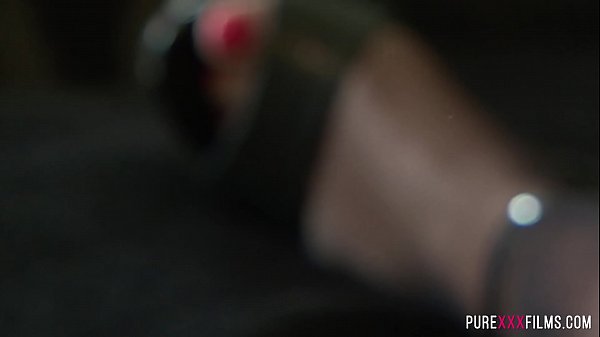 Play MP4 - Chubby slut enjoys a big load on her face