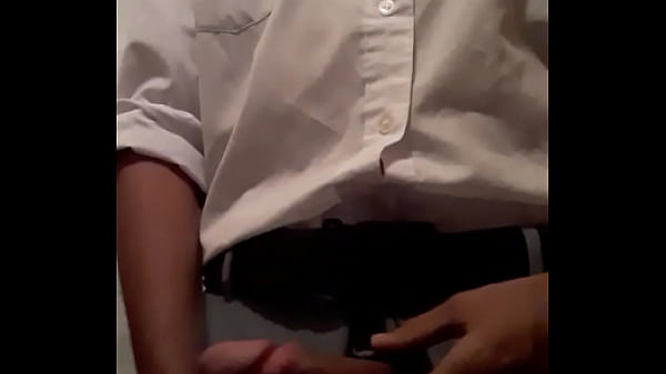 Brunoesc se masturba en el trabajo