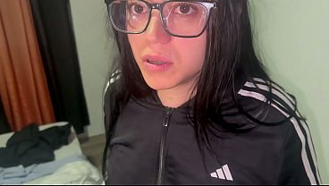 saliendo de la universidad con compañ_ero me invita a comer luego pago asi