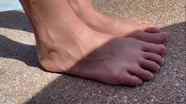 Nonton Feet Feet Feeeeeeeet thumbnail