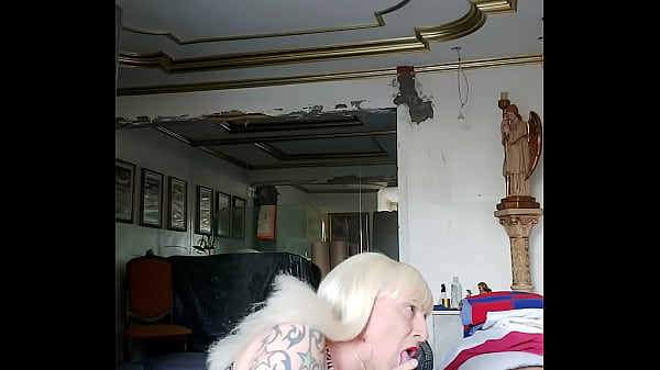 Abusou sem d&oacute; da travesti! 