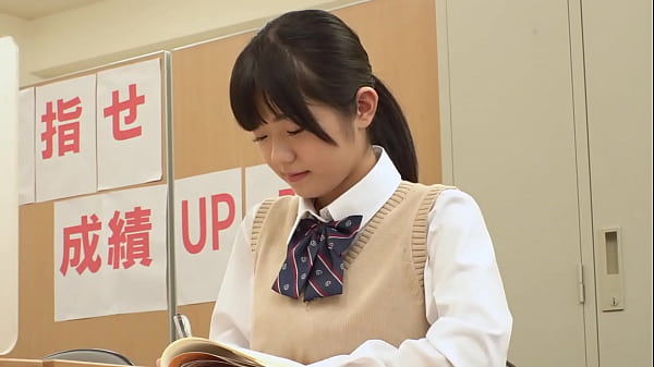 変態塾講師の卑劣な悪巧みで突然襲う尿意と刺激！放尿の開放感と媚薬の快楽でおしっこジョバジョバイキ漏らし！【パート2】 thumbnail