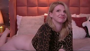 Olivia-Onyas-Live-Chat-Room-2025-07-11 