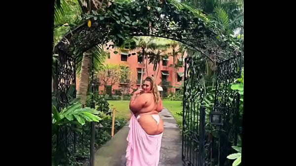 Nonton Headed To Boston This Week, Can't Wait For You To See The New Content! Till Then Check Out More Hot Pics From Hawaii ... thumbnail