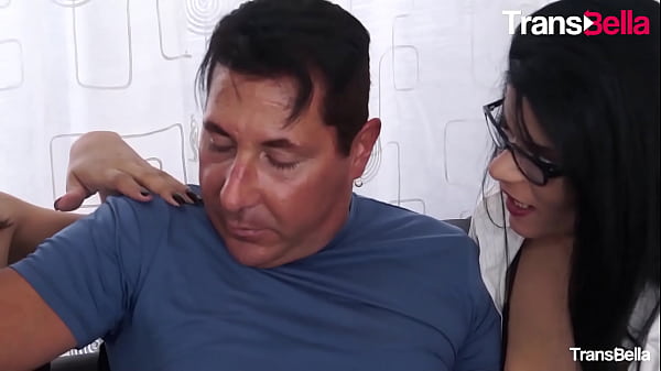 Play MP4 - Hot Sluts &lpar;Giulia Squirt&comma; Luana Bazooka&rpar; Get Anally Rammed By Big Italian Dong - TRANS BELLA