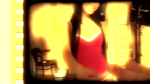 Nonton Newcomer Smiles Us Stiff! thumbnail