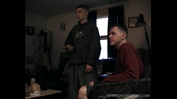 Play MP4 - Vinnie Swallows Straight Boy Cory's Cum Load