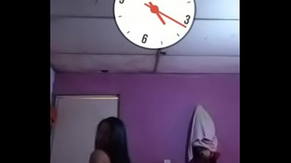 Chica caliente en tanga