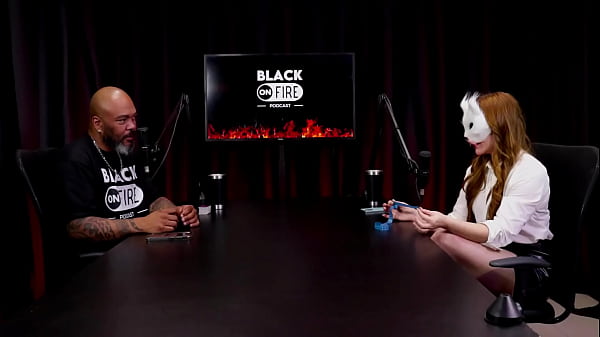 Play MP4 - Mostrou o tamanho de pau que gosta e que n&atilde;o gosta&comma; e exibiu seus lindos p&eacute;s - Victoria Rubro &lpar;WATCH ON&colon; SHEER&sol;RED&rpar;